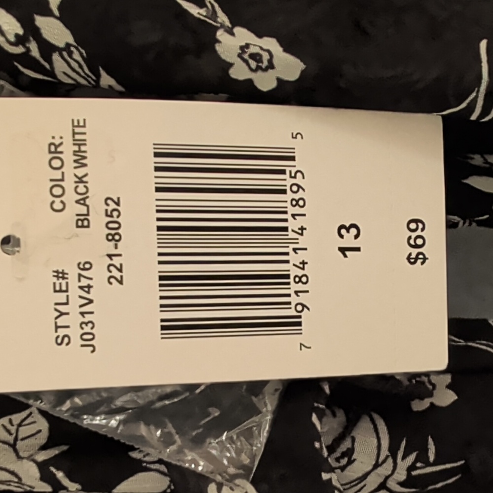 Floral Black and White Long Sleeve Dress - Picture 3 of 3